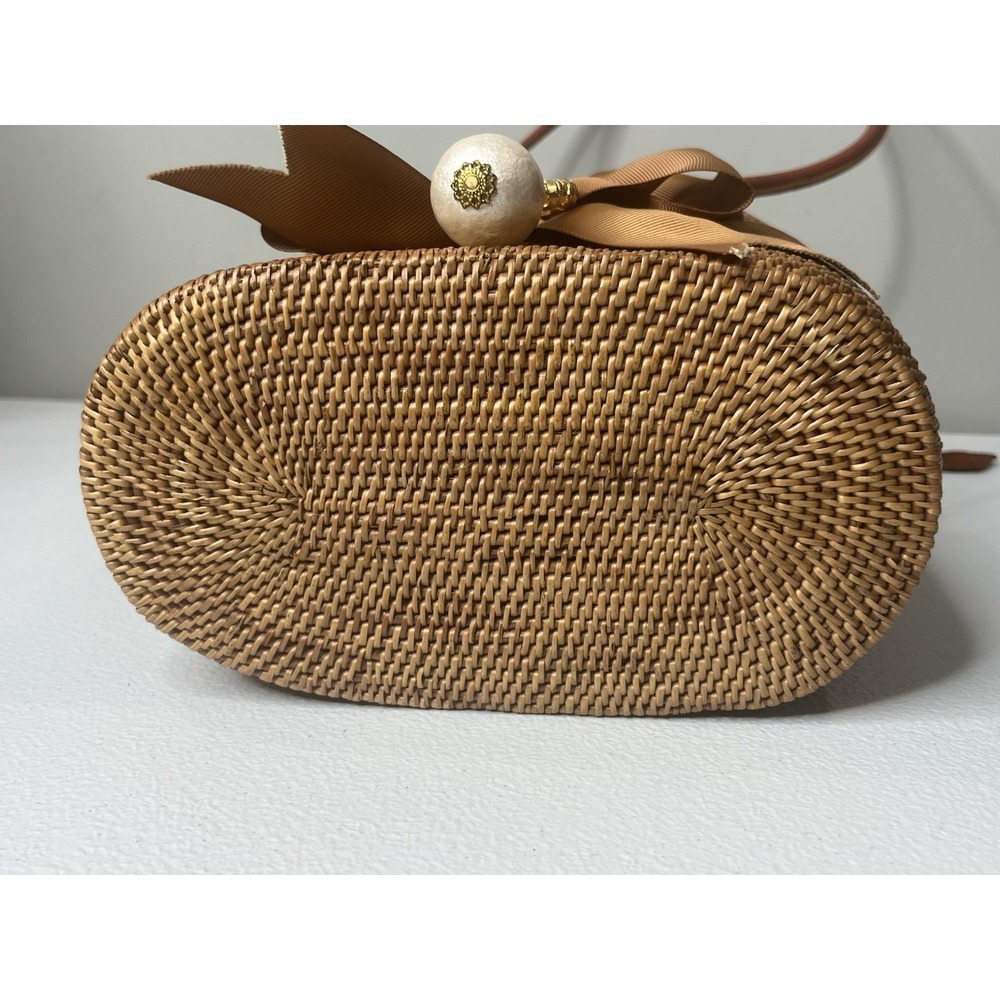 Lisi Lerch Woven Straw Purse Pearl EUC - Picture 11 of 16